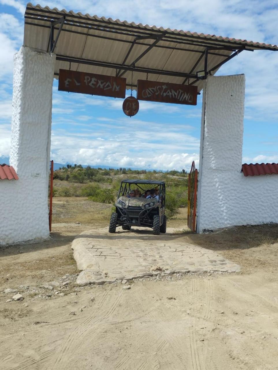 Hotel El Penon De Constantino - Tatacoa Villavieja Exterior foto